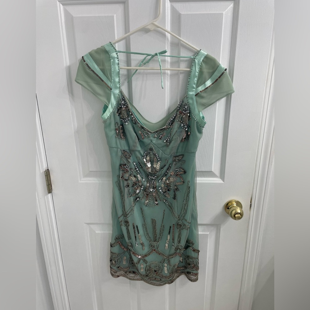 Gather Beauty Green Embellished Dress Sz 6